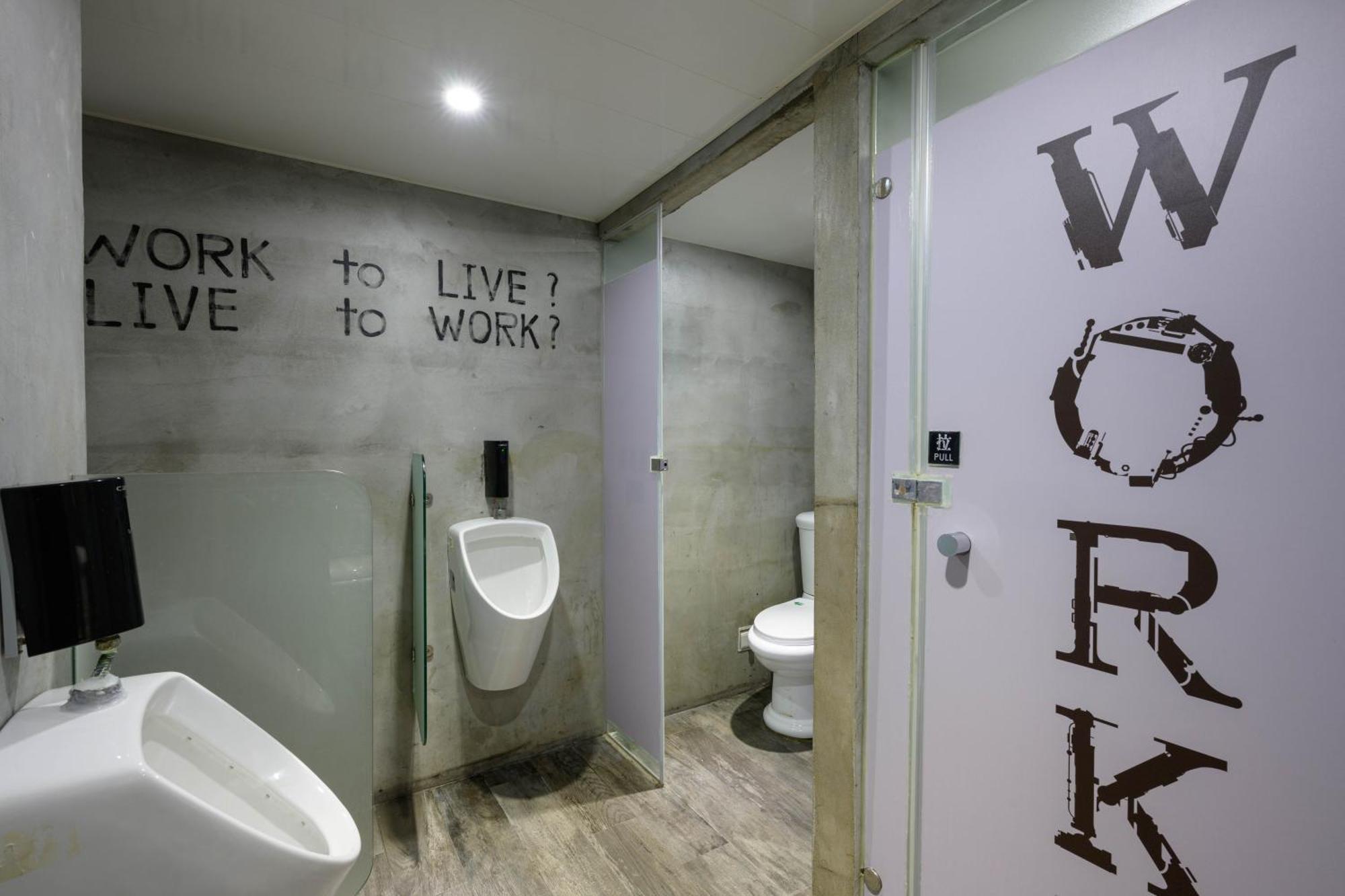 Work Tpe Hostel *