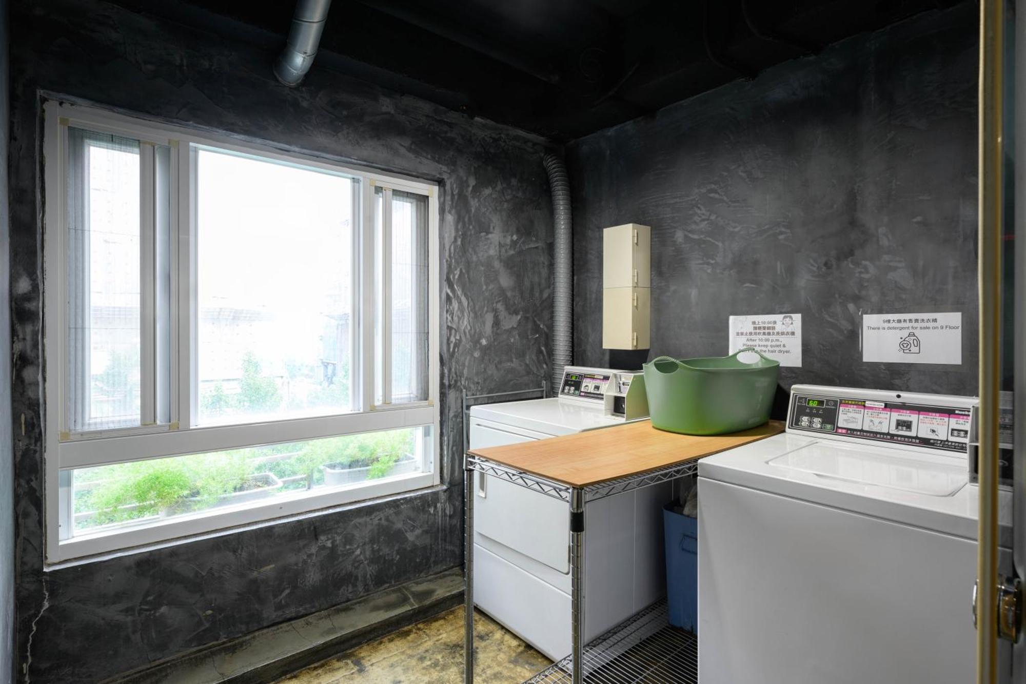 Work Tpe Hostel Taipei